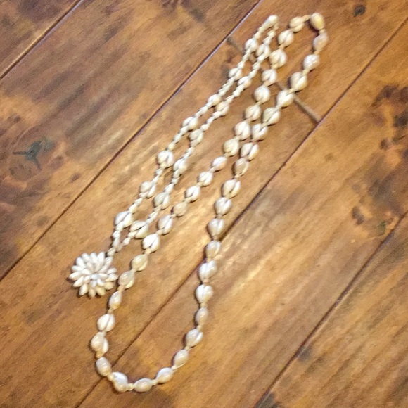 Vintage antique shell necklaces by the sea ocean water boho cowgirl Coachella - Picture 3 of 6